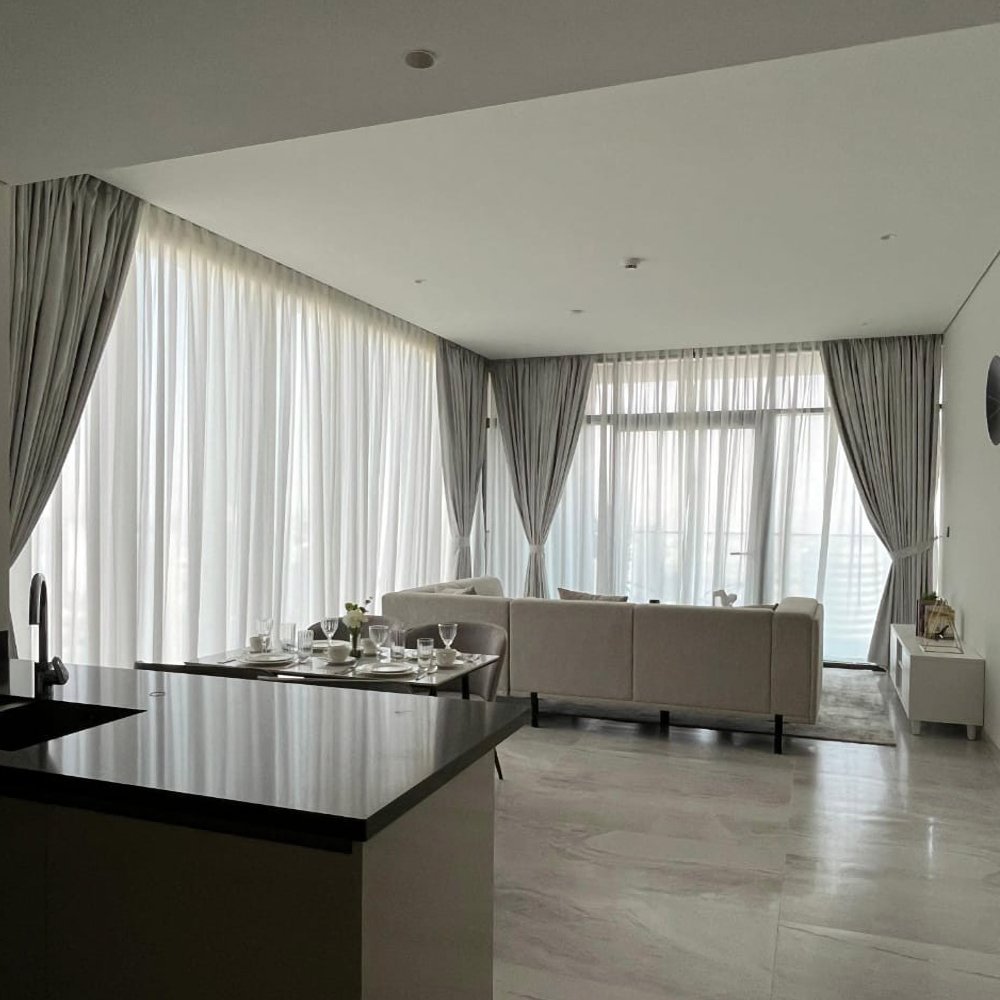 Curtain