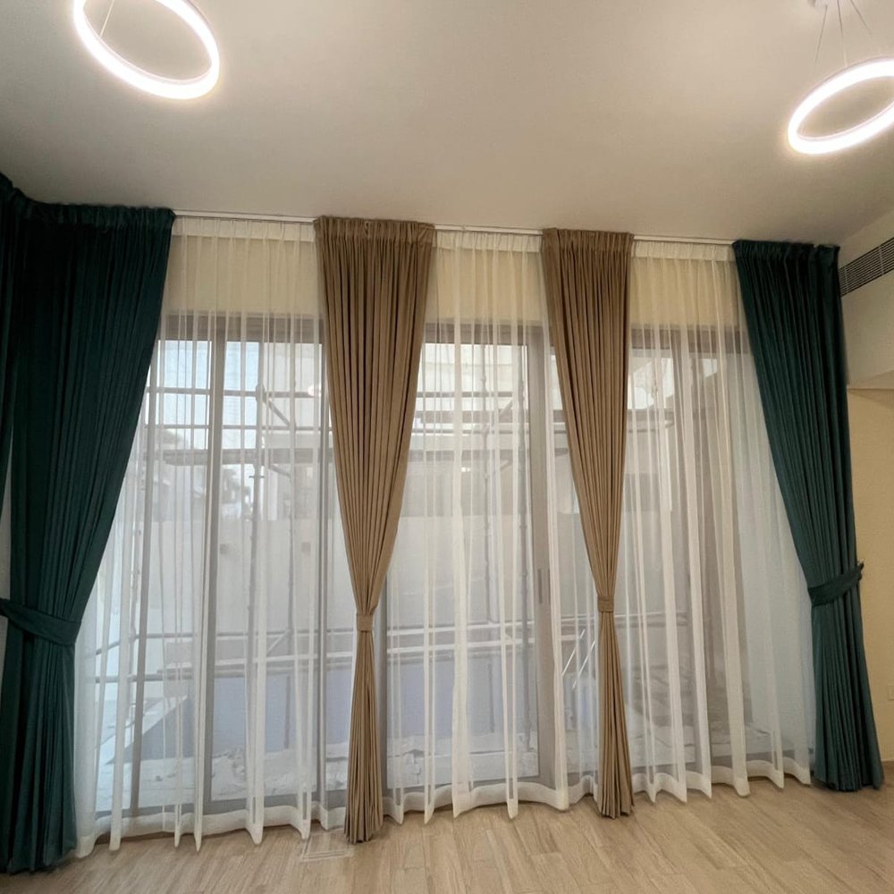 Curtain