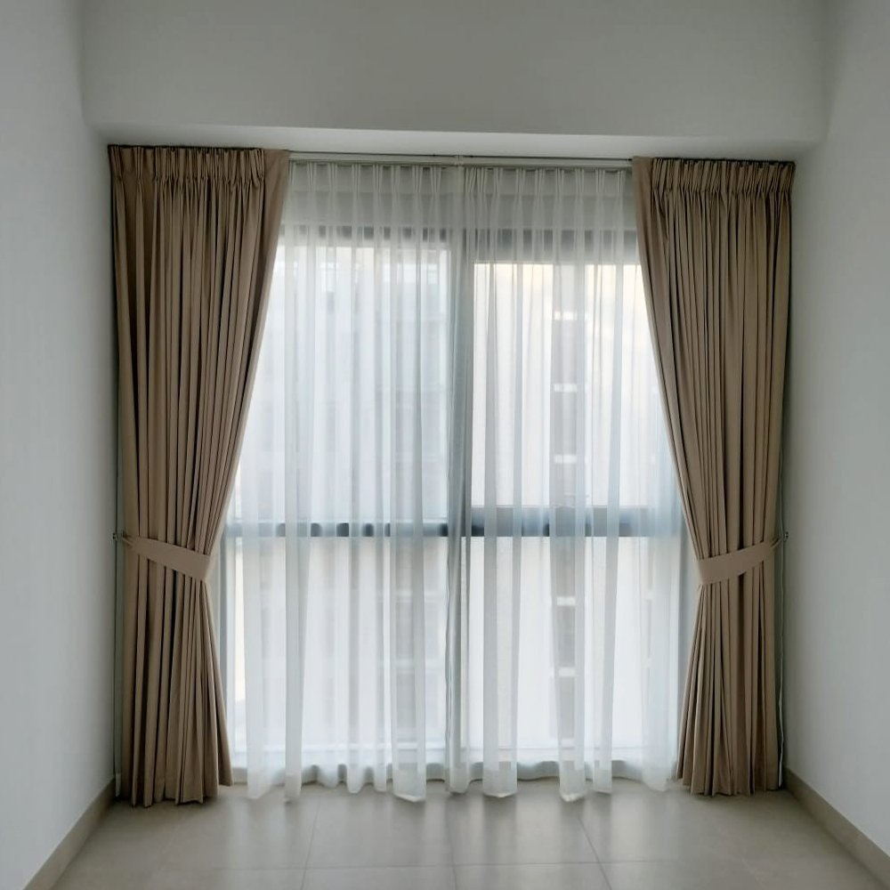 Curtain
