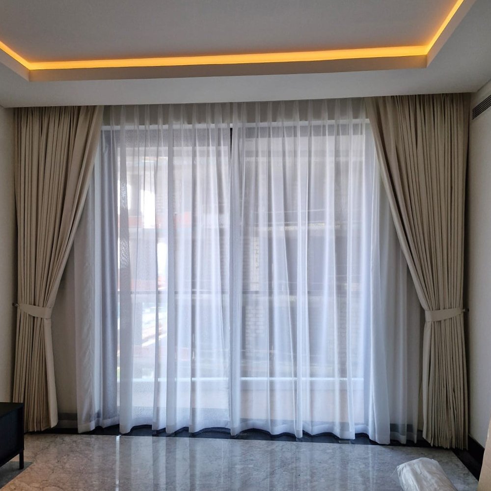 Curtain