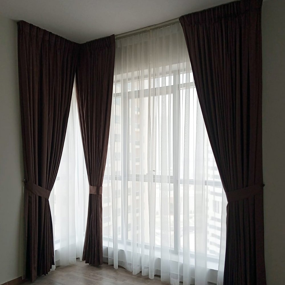 Curtain