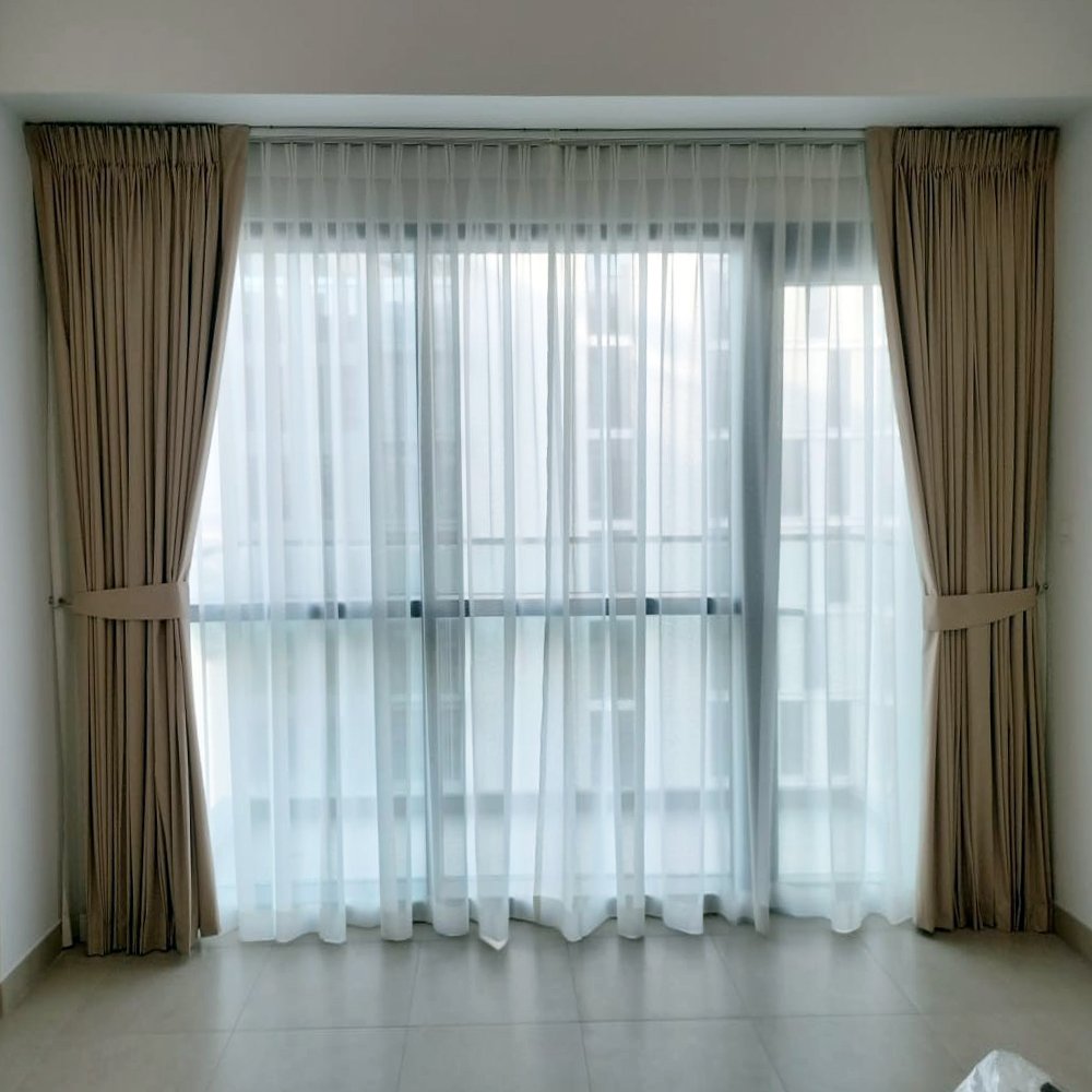 Curtain