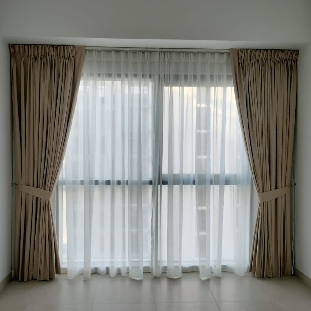 Curtain